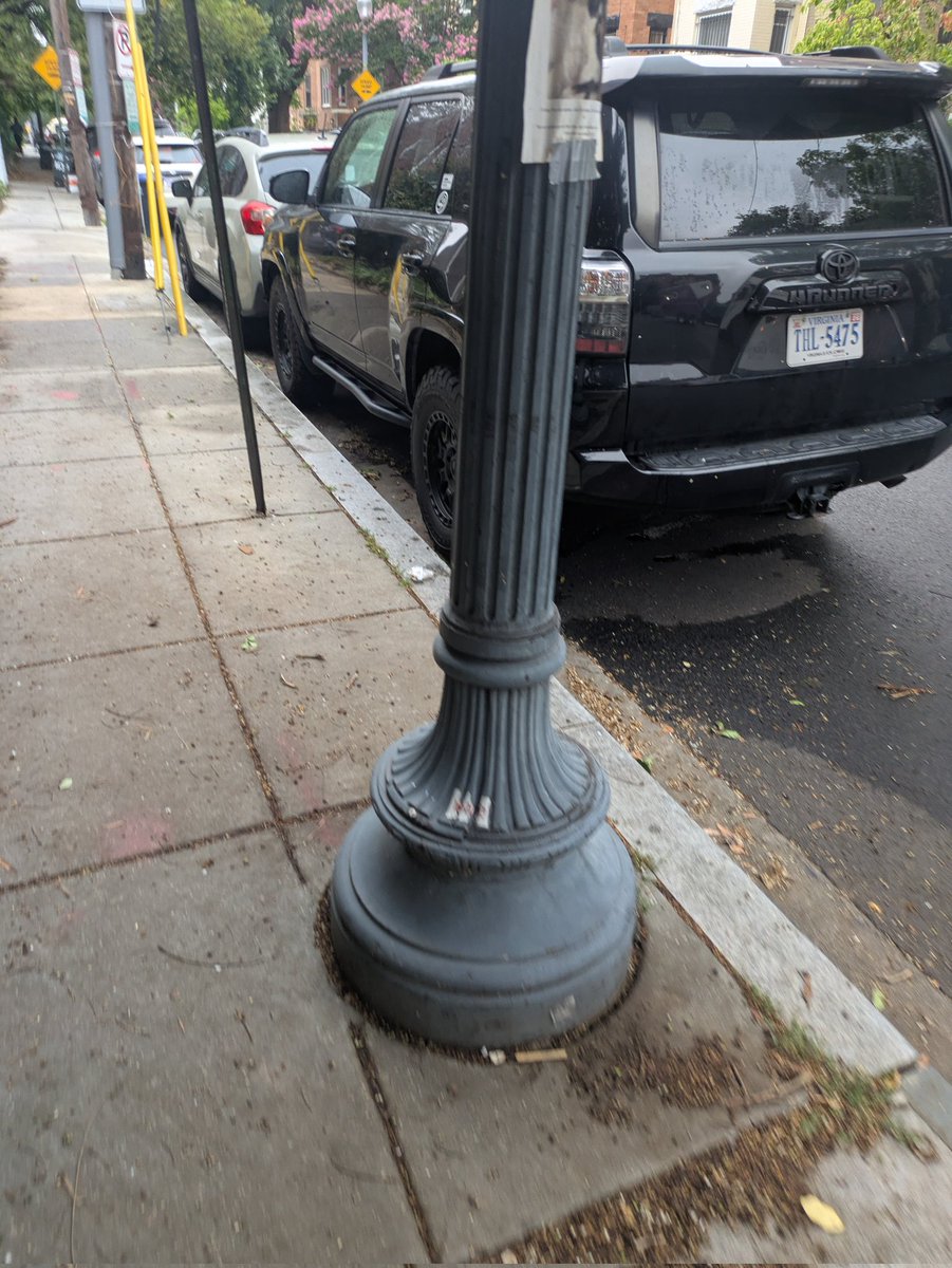 1658 Monroe St NW car parked illegally and trucks can't make the turn <a href="/311DCgov/">DC311</a> can we request a tow truck please?