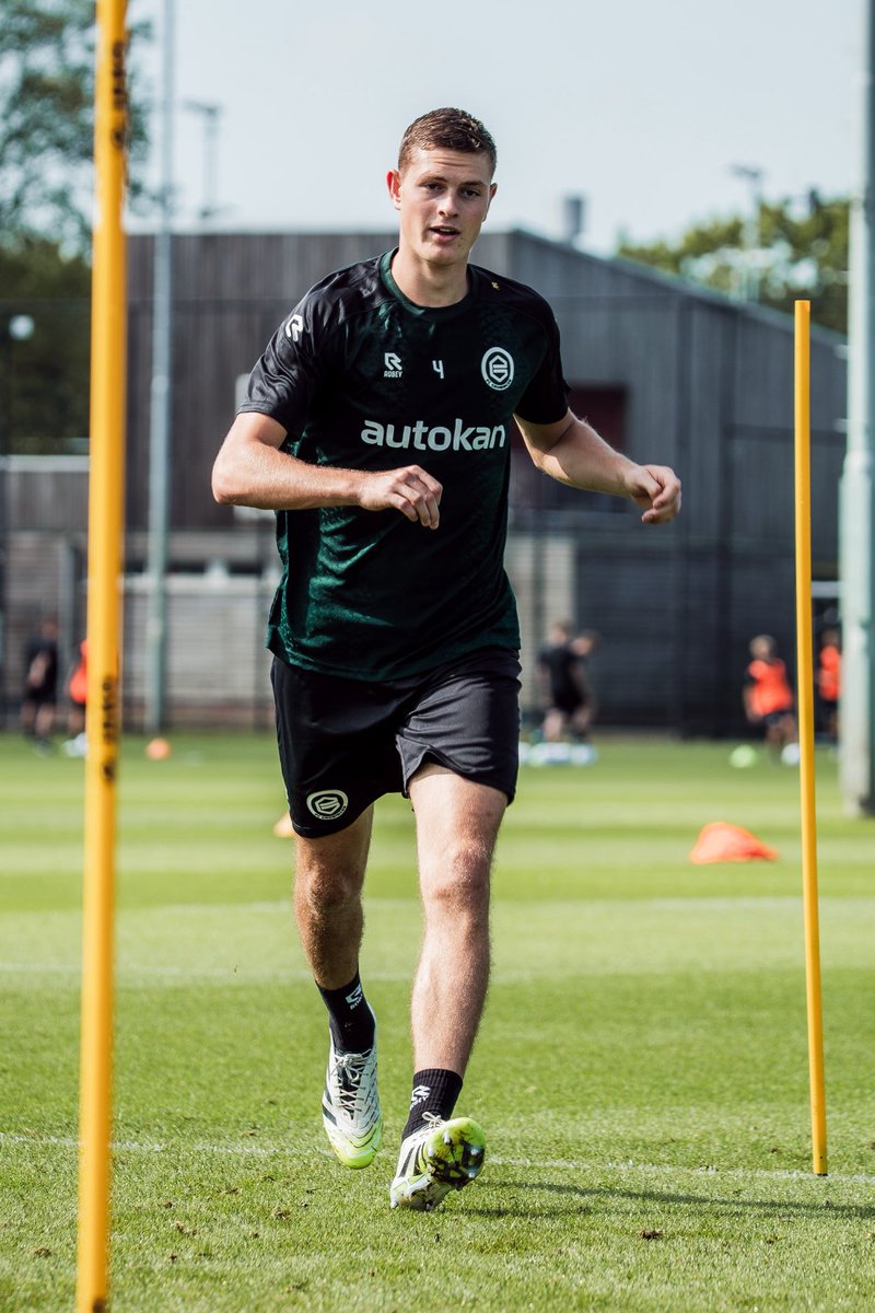 Volle trainingsweek! 🟢⚪️

Woensdag: training (11.00 uur)
Donderdag: training (11.00 uur)
Vrijdag: training (11.00 uur)
Zaterdag: 𝐌𝐀𝐓𝐂𝐇𝐃𝐀𝐘 vs. <a href="/PSV/">PSV</a>