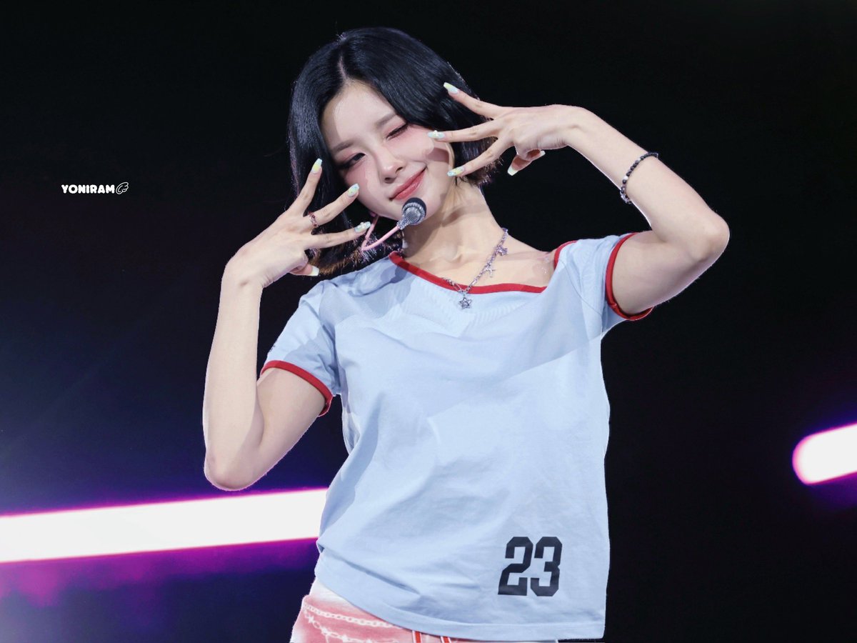 Yoniramm's tweet photo. 20250809.HQ

"LOVE" you forever 

#김다연 #DAYEON 
#ダヨン #Kep1er #케플러 https://t.co/GvJL7xyW78