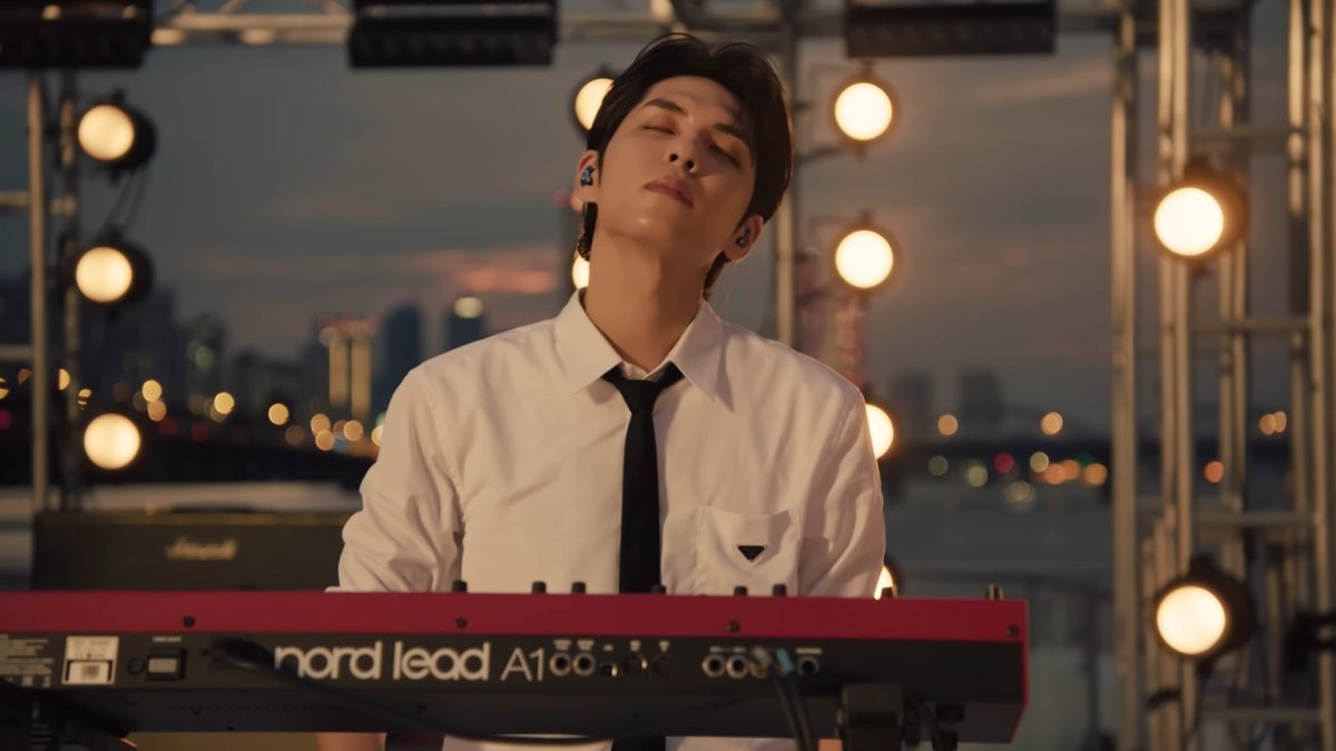 aegyochangjae's tweet photo. main takeaway: KIM WONPIL VISUALS 😭 https://t.co/oCLWjqqTkm