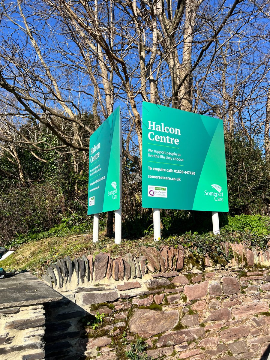 CarlyPressLtd's tweet image. Signage that makes an impact 📍
These external signs were produced by our large-format team, designed for maximum visibility and built to withstand the elements. Expertly crafted and installed for a quality finish that lasts.

@SomersetCare
#SomersetBusiness #PrintAndDesign