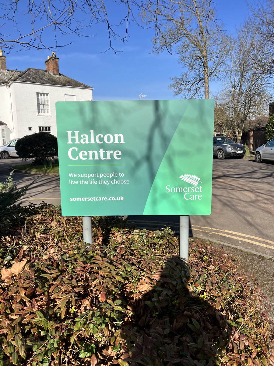 CarlyPressLtd's tweet image. Signage that makes an impact 📍
These external signs were produced by our large-format team, designed for maximum visibility and built to withstand the elements. Expertly crafted and installed for a quality finish that lasts.

@SomersetCare
#SomersetBusiness #PrintAndDesign