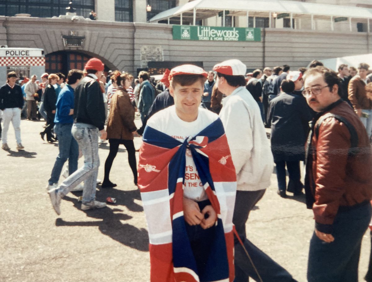 🔴⚪️Gary Jones💥💨 tweet media