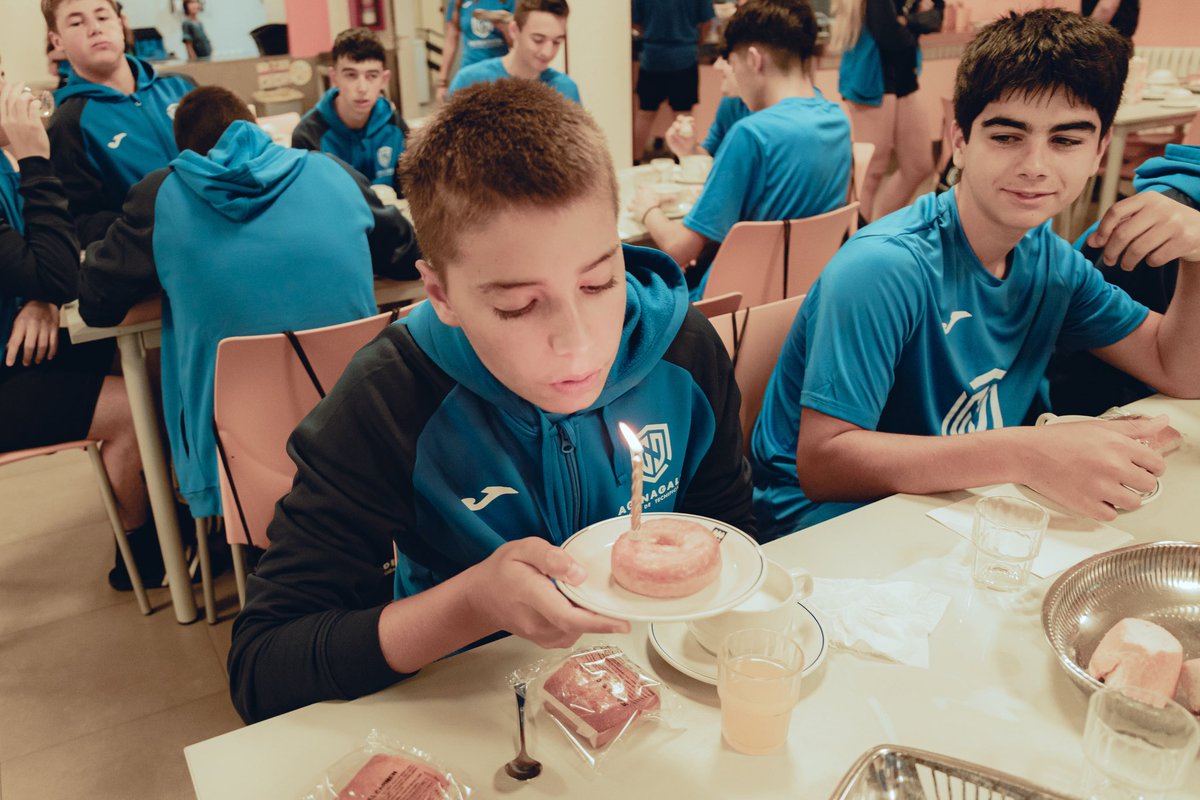 CAginagalde's tweet image. 🥳 ¡Otro cumpleaños en @CAginagalde! ¡Qué bonito disfrutarlos juntos!

🎂 ¡Felicidades Guillermo!