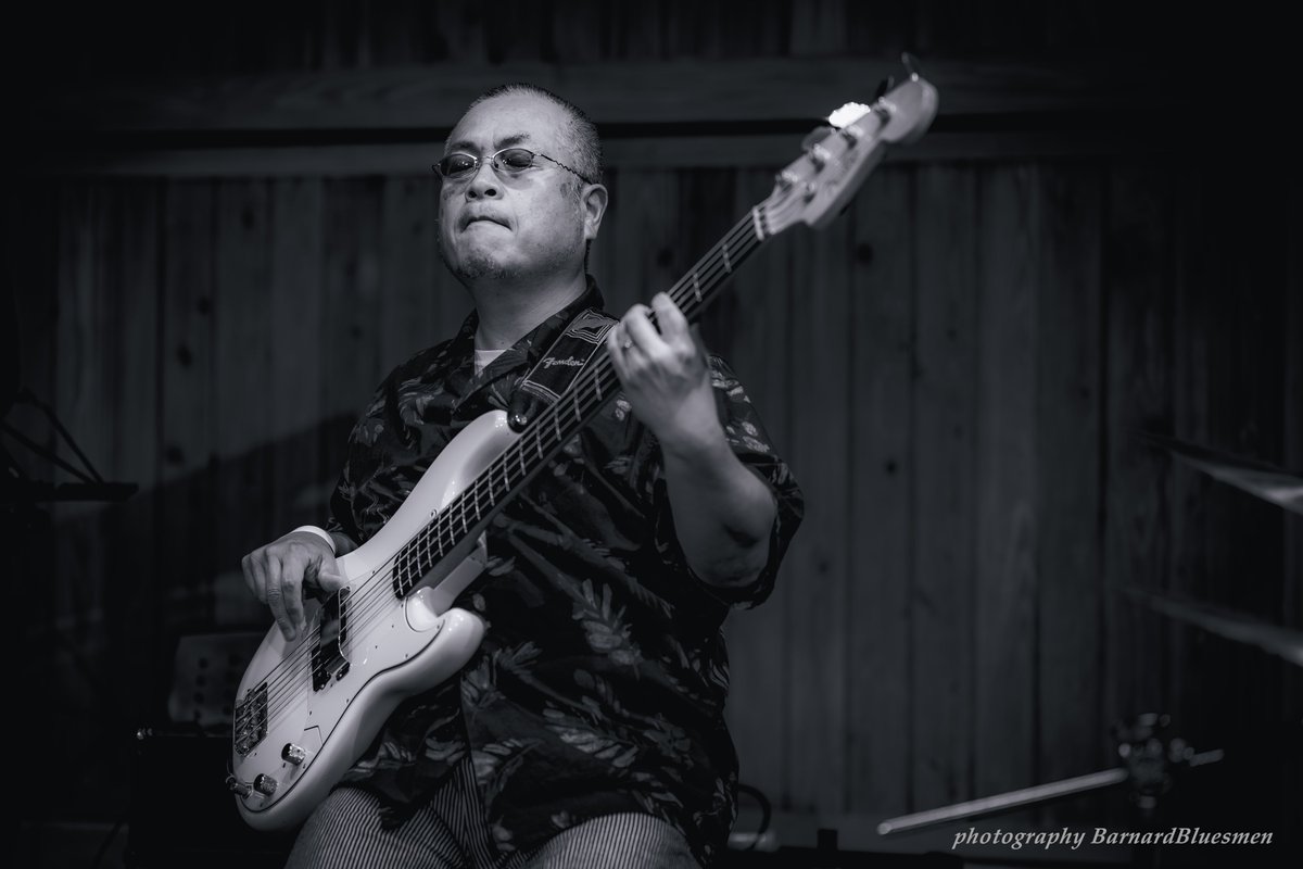 BarnardBluesmen's tweet photo. Musicianの肖像
Mike Amoreさん(B)
(夜のアモーレ)
2025 とよはしJAZZ DAY
#stagephoto
#limix
#sigma
@yoru_amore
LUMIX DC-S1
SIGMA 85mm F1.4 DG DN | Art https://t.co/d2WFuiU3cP