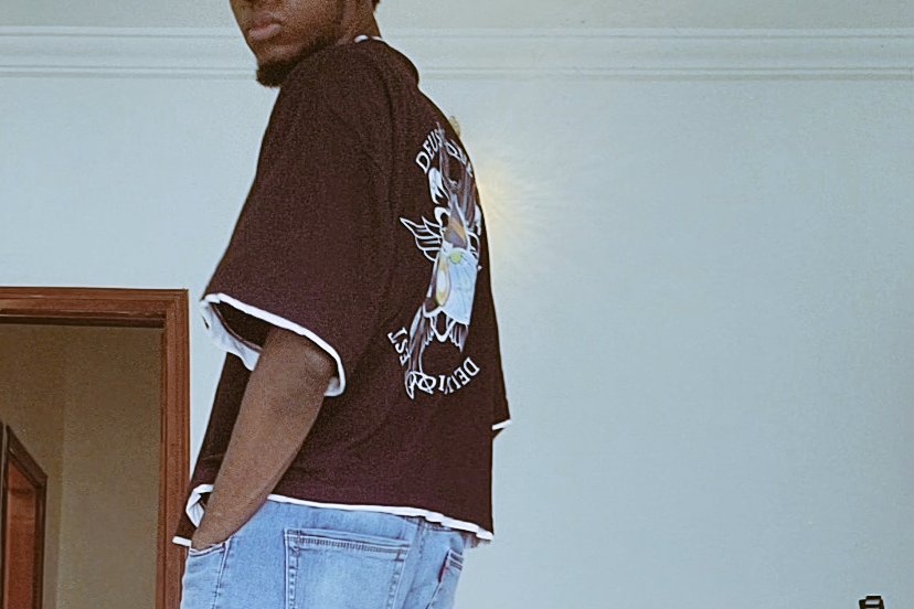 DesignsbyDV8's tweet image. The highly anticipated D.U.E. tee has landed! Whether you're into the modern cropped silhouette or the vintage-inspired acid wash, we've got your statement piece. Only N30,000.
⚡️ Secure yours by sending us a dm!
#TheDUE #ExclusiveDrop