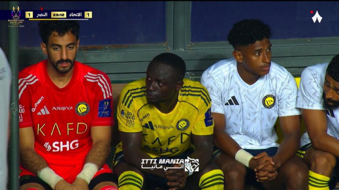 عمرو tweet media