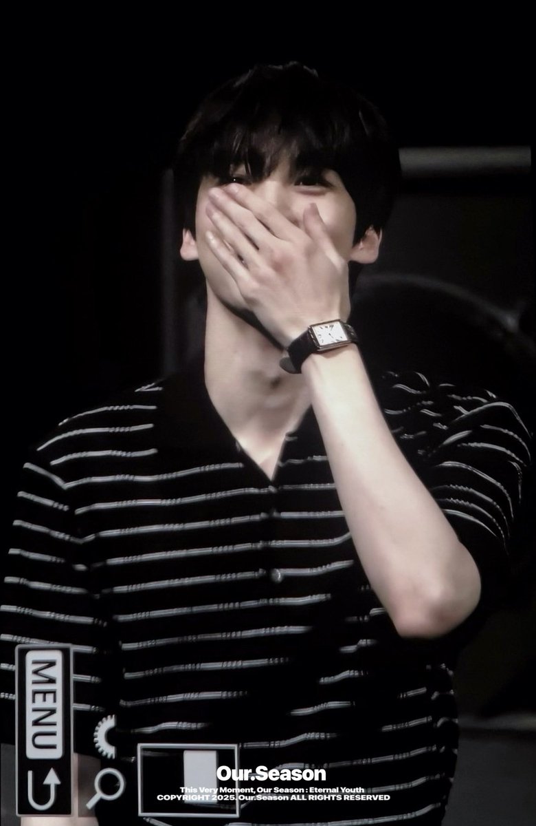 Ourx_Season's tweet photo. 250819 <백!스테이지> 무대인사 윤호 pre.
손 너무 이쁘다 ( ⸝⸝ ᷇࿀ ᷆⸝⸝ƪ)

#에이티즈 #ATEEZ #윤호 #YUNHO https://t.co/kotMWAjnFN