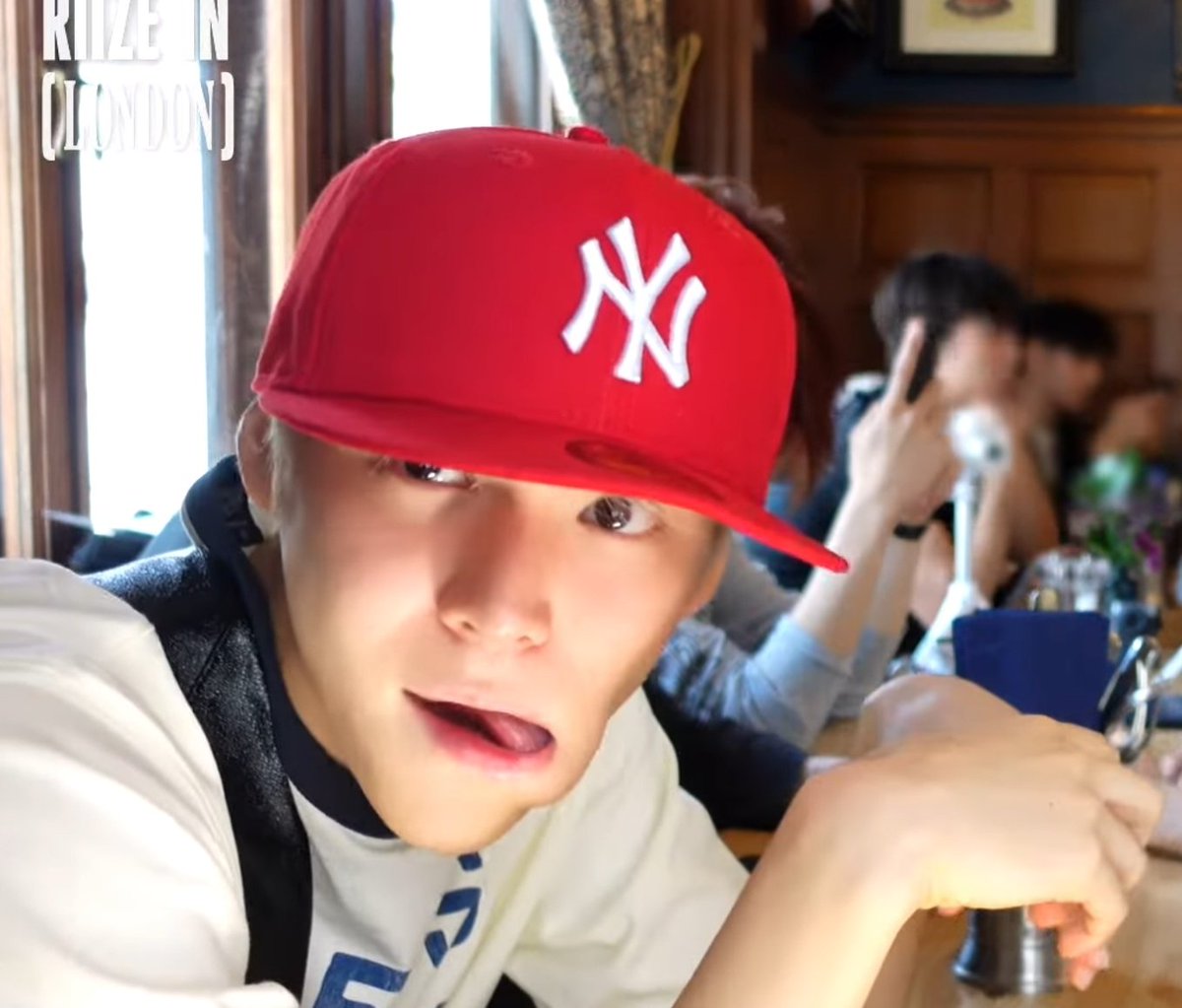 ku_kuu_u's tweet photo. 나는 은석이 젤 웄낌 https://t.co/lCWvkqG0tr