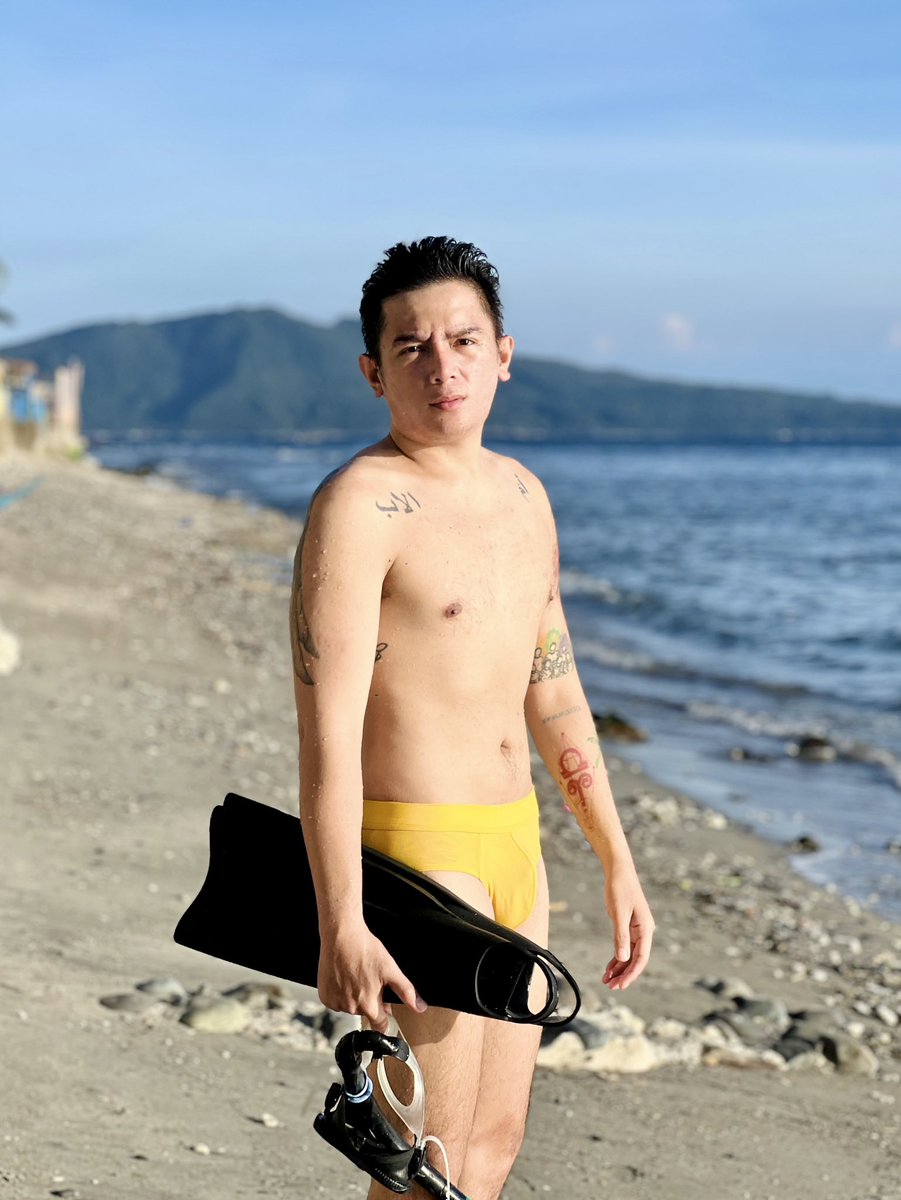 reedozapanta's tweet photo. Wherever you go, go with all your heart. 💛

#bucketlistcheck #freediving https://t.co/tyWXXw34XH