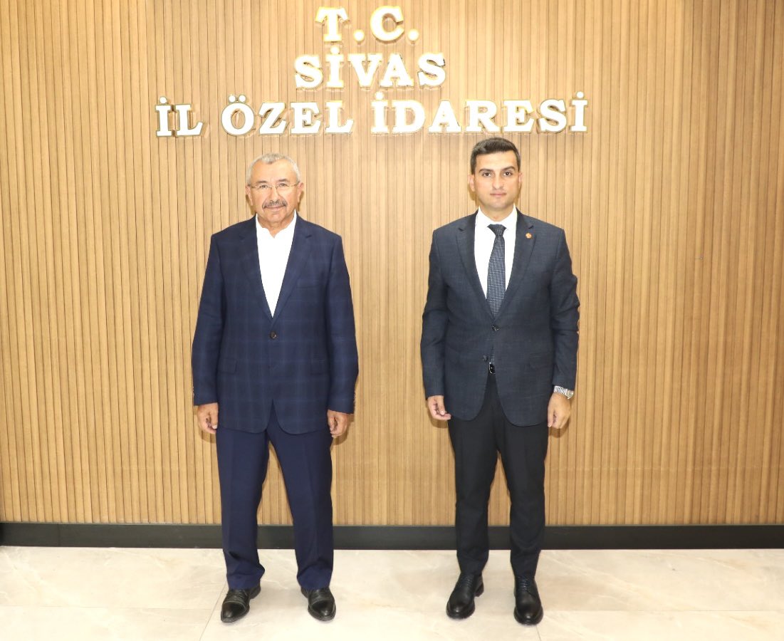 İsmail Erdem (@bbismailerdem) on Twitter photo Sivas Vali yardımcısı İl Özel
İdare Genel Sekreteri Sayın <a href="/haliliyesilyurt/">Halil İbrahim YEŞİLYURT</a> beye hayırlı olsun ziyaretinde bulundum. H.İbrahim beye ilgi alakası ve misafirperverliği için çok çok teşekkür eder görevinde başarılar dilerim. <a href="/TC_icisleri/">T.C. İçişleri Bakanlığı</a> <a href="/sivasvaliligi/">Sivas Valiliği</a> Sivas Vali yardımcısı İl Özel
İdare Genel Sekreteri Sayın <a href="/haliliyesilyurt/">Halil İbrahim YEŞİLYURT</a> beye hayırlı olsun ziyaretinde bulundum. H.İbrahim beye ilgi alakası ve misafirperverliği için çok çok teşekkür eder görevinde başarılar dilerim. <a href="/TC_icisleri/">T.C. İçişleri Bakanlığı</a> <a href="/sivasvaliligi/">Sivas Valiliği</a>