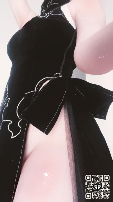 Testing this cosplay~ Who will it be?