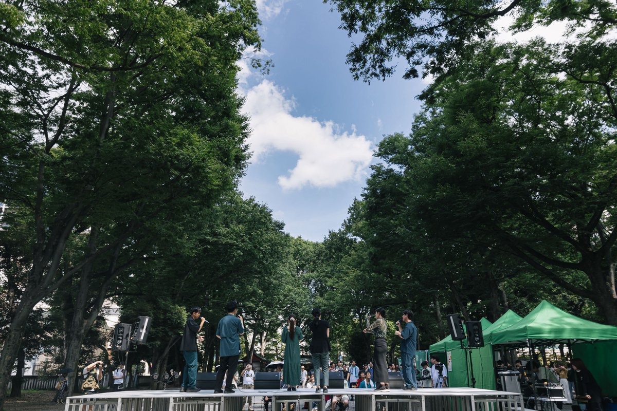 am6_zangetsu's tweet photo. 今年もふちゅアカに出演させていただきました！
ふちゅアカ2023のグリーンステージが私たちの初ライブで、今年は新設のセレクトステージで演奏させていただきました👀
朝早くから見に来てくださった方々、本当にありがとうございました🙇
#ふちゅアカ　#ふちゅアカ2025 https://t.co/9Pc0Ug8NO7