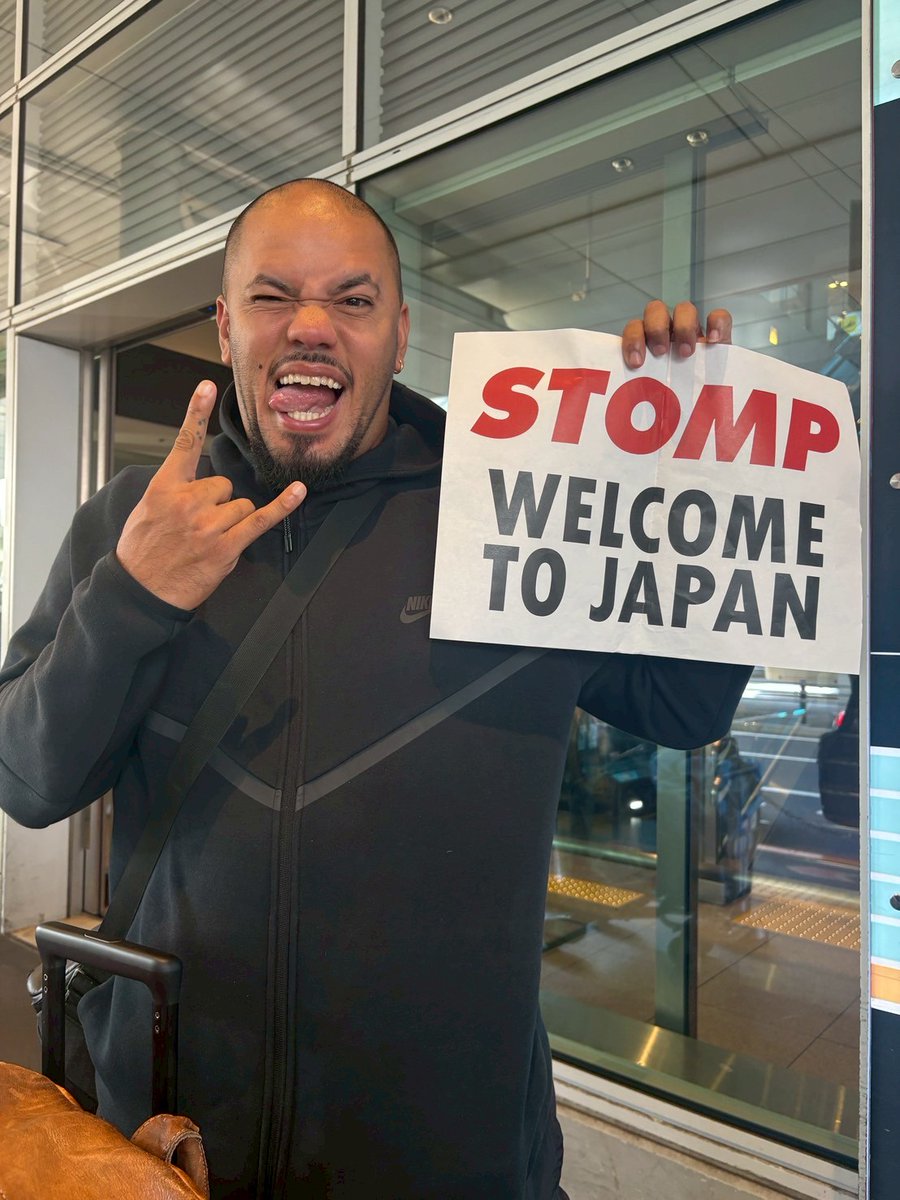 StompJapan's tweet photo. ＼いよいよ明日‼️ #STOMP #ストンプ 来日公演開幕💥／

キャスト12名も来日し、いよいよ明日開幕🔥東京18公演、大阪4公演の合計22公演！100分ノンストップの衝撃のパフォーマンスを是非劇場でご体感ください🔥

🪣公演情報
8/20(水)15:30開演（14:45開場）

🎫当日券
14:45より会場にて当日券を若干枚数販売いたします。
販売席種は当日券売り場にてご確認ください。
各プレイガイドでも開場時間までチケット販売中‼️
https://t.co/a2HqCQ34pO

🧹会場
#東京国際フォーラム ホールC

#stompjapan #stomptour #パーカッション #打楽器 #オフブロードウェイ #体感型パフォーマンス