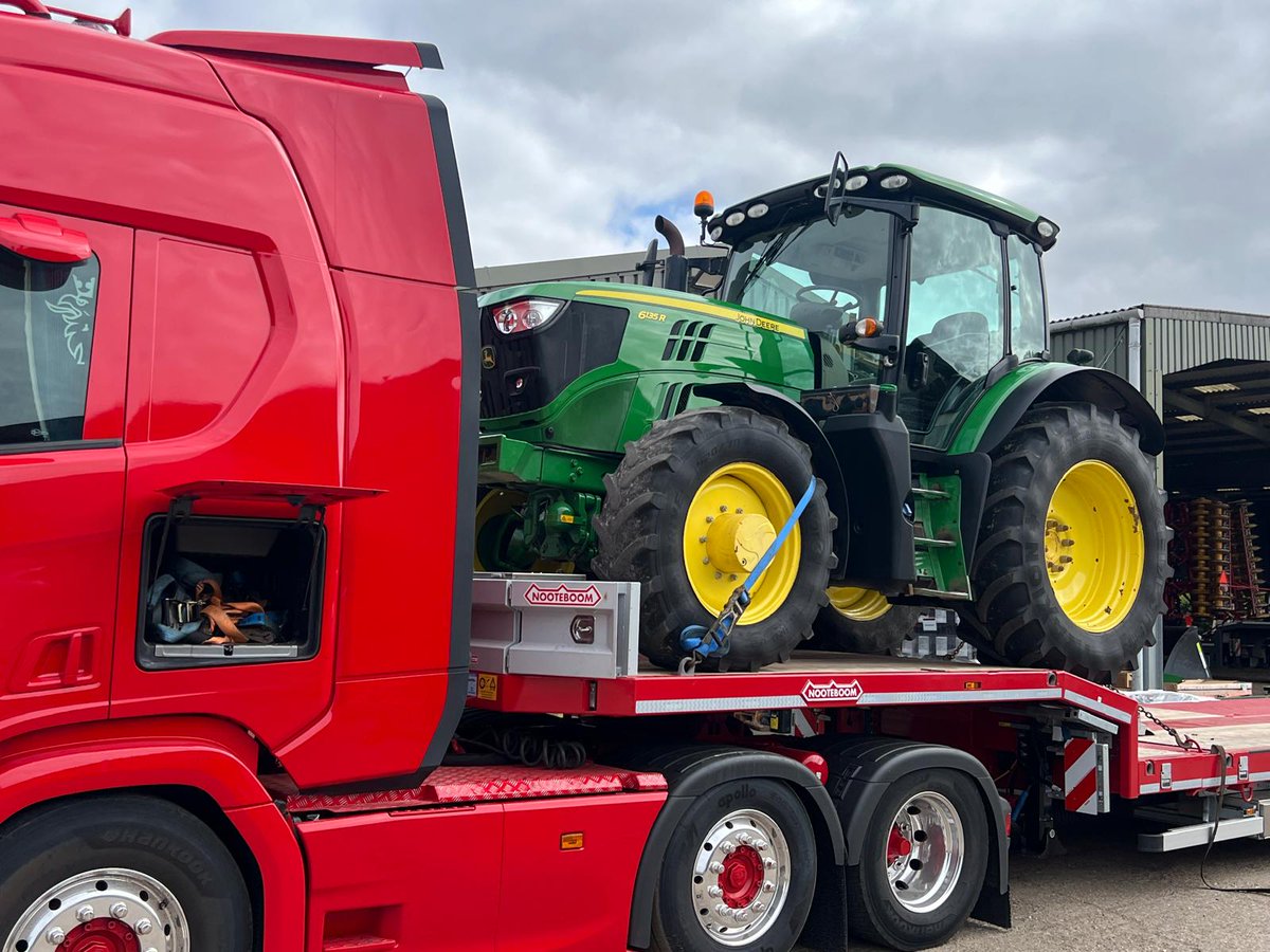 One of yesterday's loads that left for pastures new.🚜 Thank you as always to our valued customers for your business. 🤝

#DoubledayGroup #UsedMachinery #JohnDeere