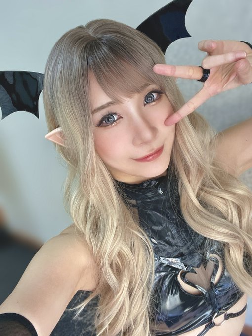 コスプレイヤー成賀久瑠王 (なるがくるみ)のTwitter画像26