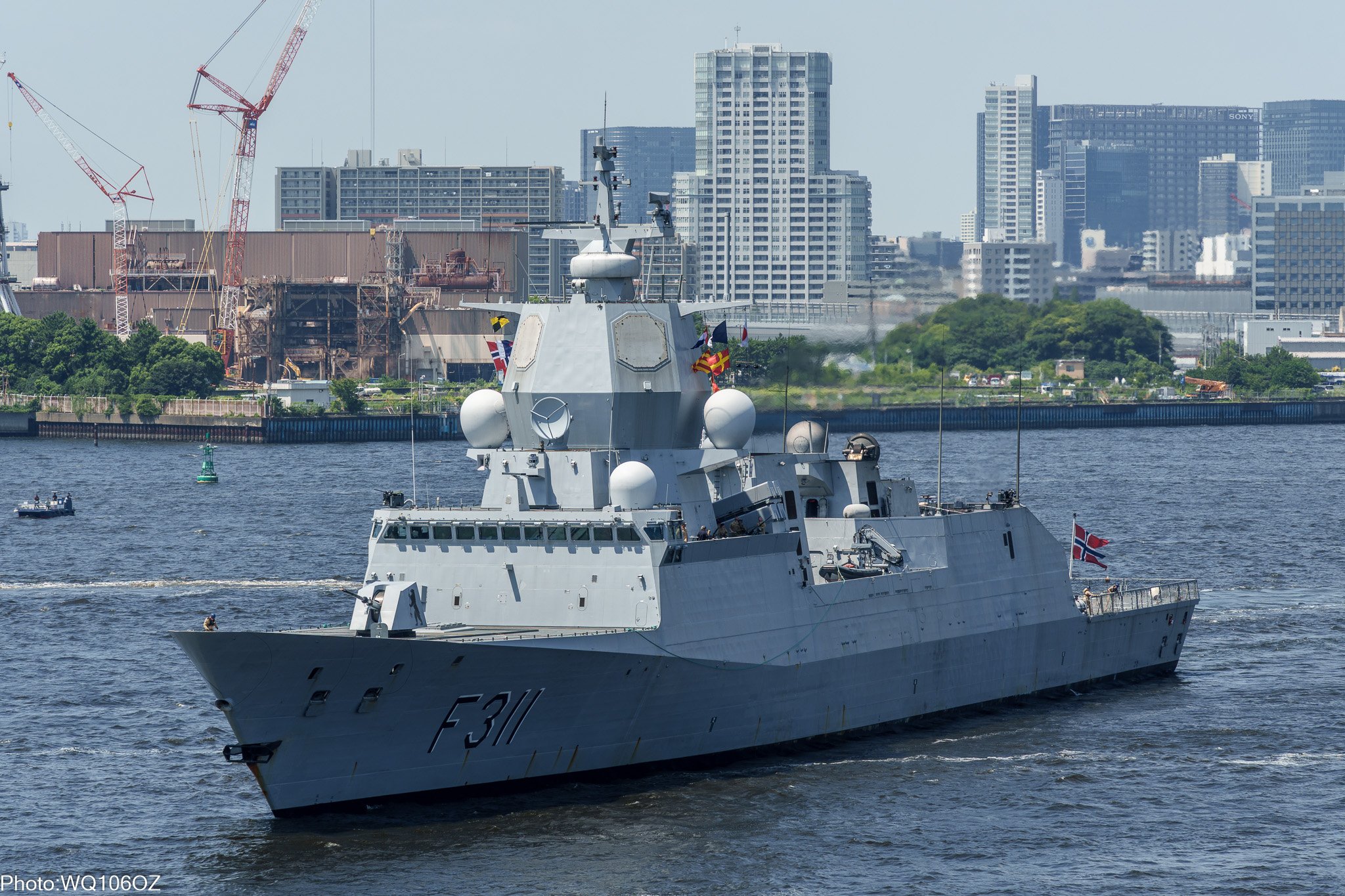 よ*り様 ノルウェー海軍 ロアール•アムンゼン 米海軍 グアム