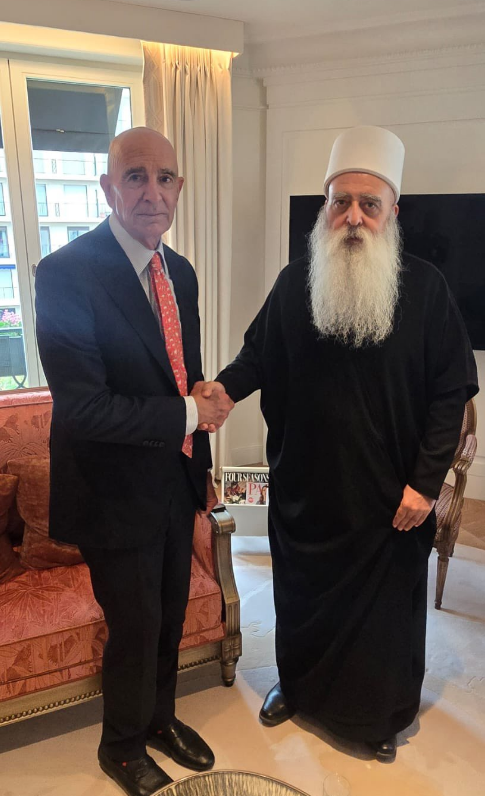 Charles Lister (@charles_lister) on Twitter photo With #Syria-#Israel talks due in #Paris tonight, it seems #Israel has brought Druze cleric (& sharp opponent of #Syria's gov't) Muwaffaq Tarif with them.
Here, pictured after meeting with U.S. Special Envoy Tom Barrack (<a href="/USAMBTurkiye/">Ambassador Tom Barrack</a>).
Better to speak to Syrian Druze, frankly. With #Syria-#Israel talks due in #Paris tonight, it seems #Israel has brought Druze cleric (& sharp opponent of #Syria's gov't) Muwaffaq Tarif with them.
Here, pictured after meeting with U.S. Special Envoy Tom Barrack (<a href="/USAMBTurkiye/">Ambassador Tom Barrack</a>).
Better to speak to Syrian Druze, frankly.