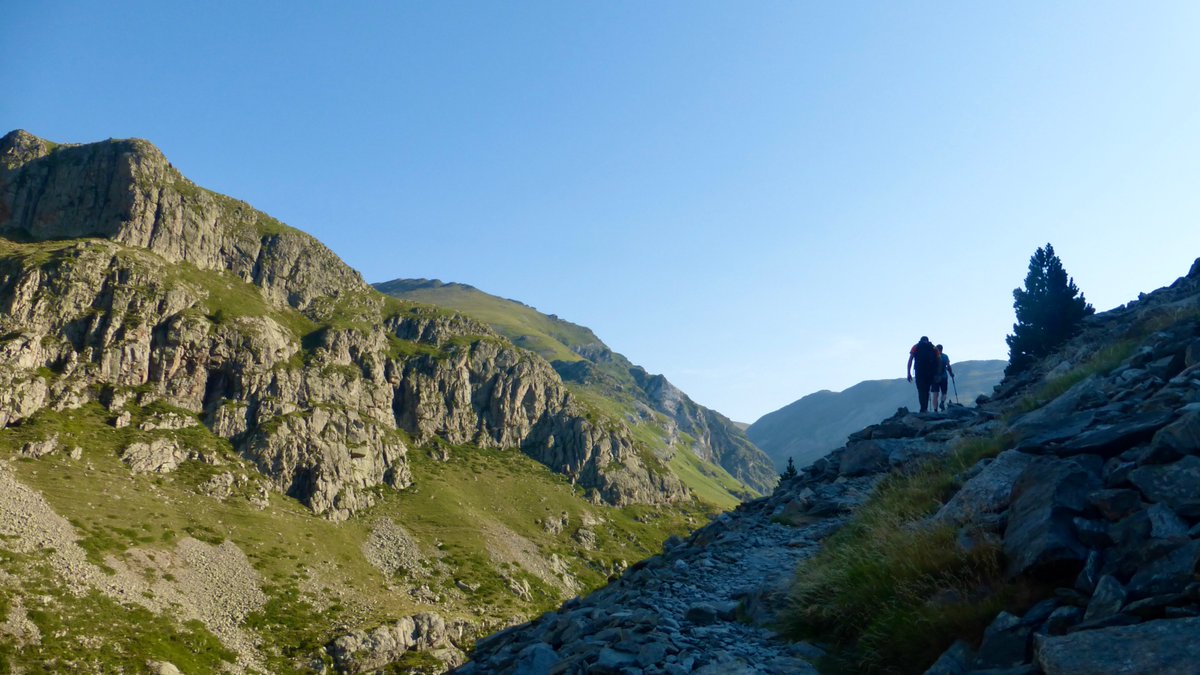 Us comparteixo el reportatge fotogràfic de l'excursió a Núria pel Camí dels Enginyers. Enllaç geografics.cat/?p=81496 Espero que us agradi!😉 <a href="/ValldeNuria/">Vall de Núria</a> <a href="/vallderibes/">Vall de Ribes</a> <a href="/catexperience/">Catalunya Experience</a> <a href="/CEC_cat/">Centre Excursionista de Catalunya</a> <a href="/editorialalpina/">Editorial Alpina</a> #queralbs #comadevaca #Pirineus