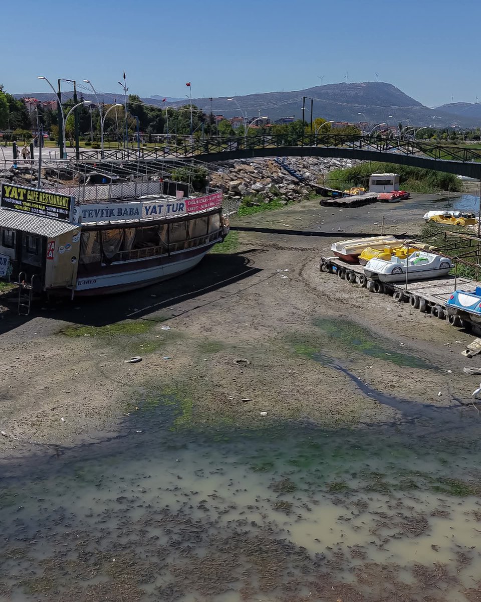 aykiricomtr's tweet image. Türkiye’nin en büyük tatlı su gölü olan Beyşehir Gölü’nün son hali…