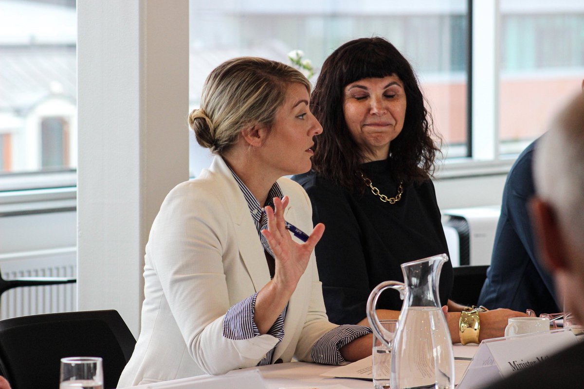 Mélanie Joly tweet media