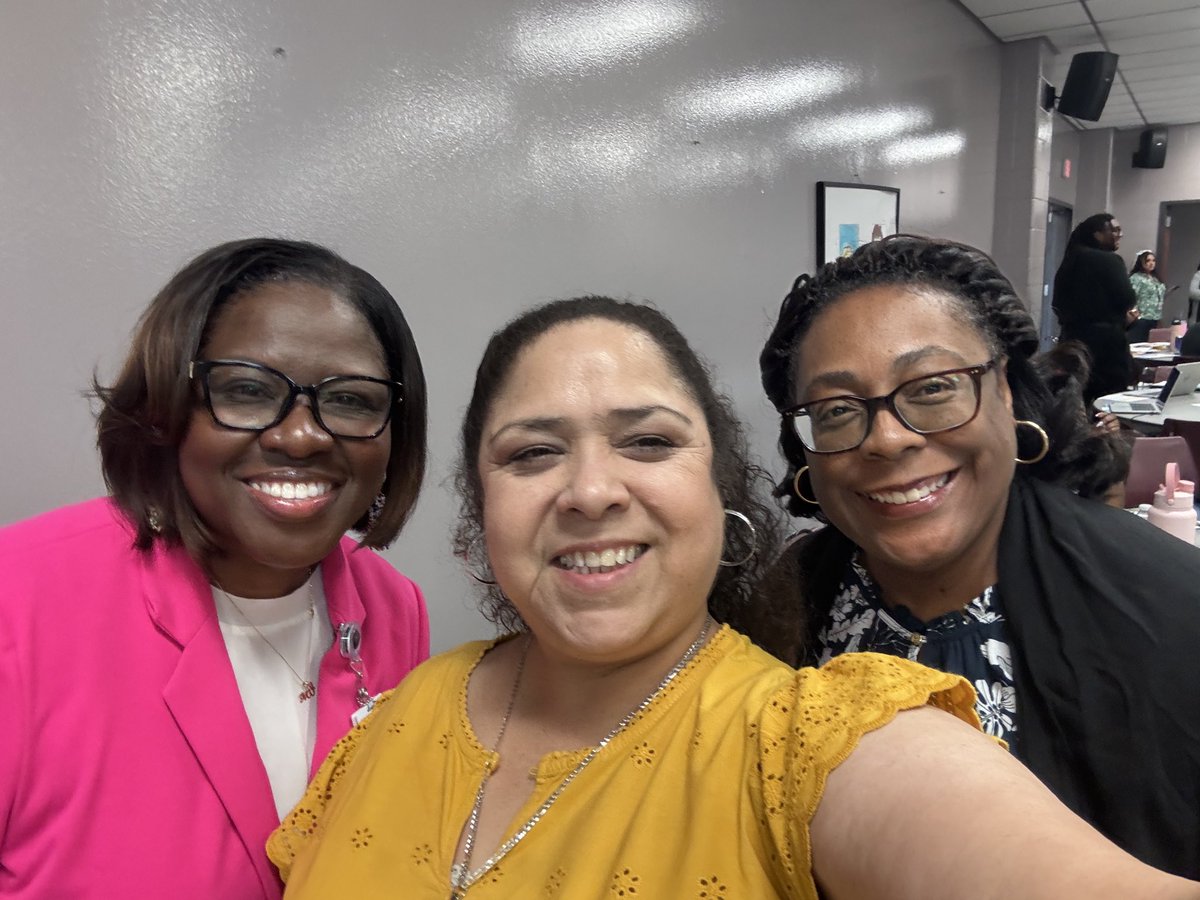 Aldine Middle Library Program (@amscoltreaders) on Twitter photo Our F.A.C.E. Department continues to change lives! Today, itโs mineโค๏ธ Iโm honored to be Aldine Middleโs FACE Liaison. The events and opportunities coming to our campus will increase Parental involvement and a positive impact to our Colts! #AldineImpact <a href="/AMSColtReaders/">Aldine Middle Library Program</a> <a href="/AldineISD/">Aldine ISD</a> Our F.A.C.E. Department continues to change lives! Today, itโs mineโค๏ธ Iโm honored to be Aldine Middleโs FACE Liaison. The events and opportunities coming to our campus will increase Parental involvement and a positive impact to our Colts! #AldineImpact <a href="/AMSColtReaders/">Aldine Middle Library Program</a> <a href="/AldineISD/">Aldine ISD</a>