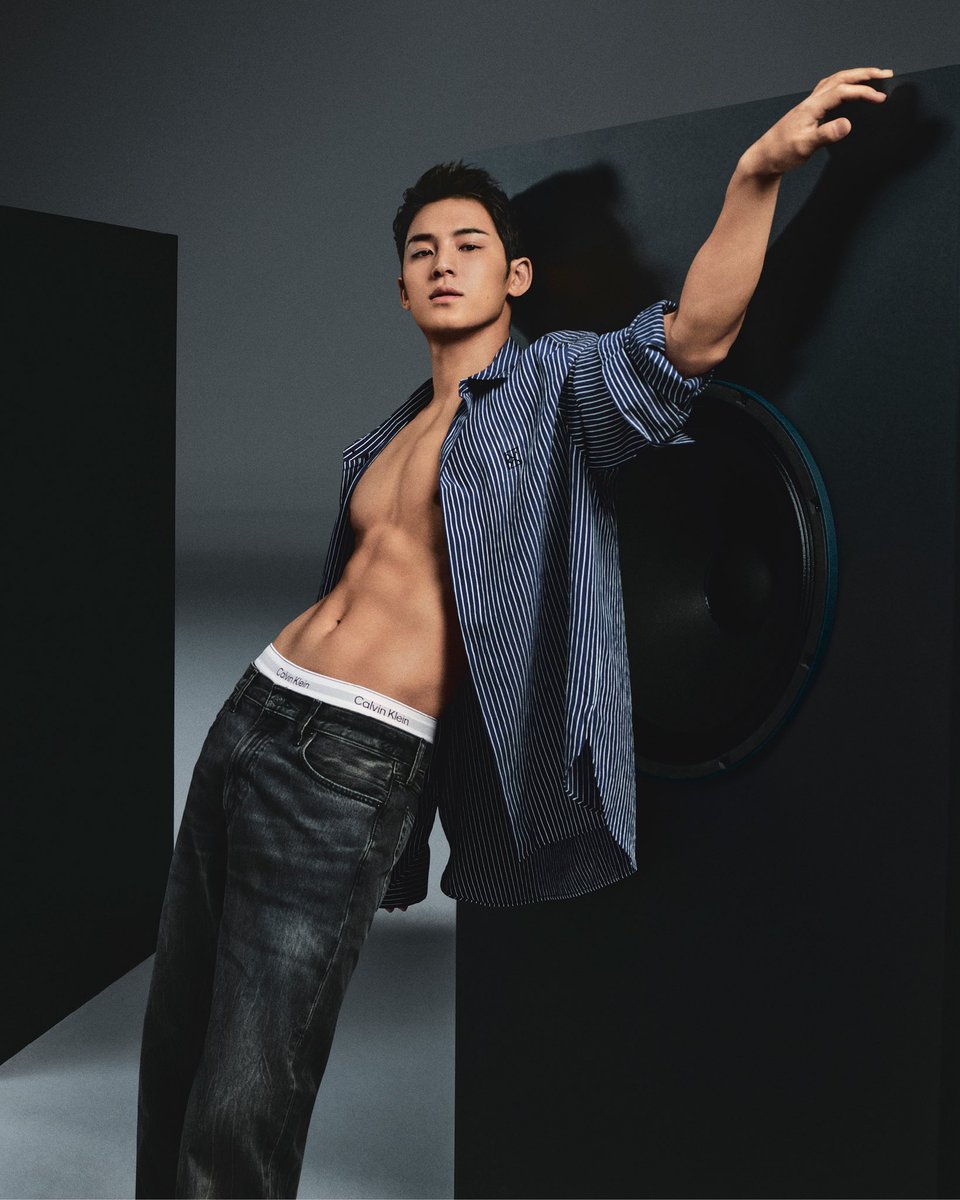 GAM3GH0ST's tweet image. 𝐍𝐎𝐗 is the moment in unexpected basics. signature denim with loose layers worn open.

#𝘊𝘢𝘭𝘷𝘪𝘯𝘒𝘭𝘦𝘪𝘯x𝐍𝐎𝐗