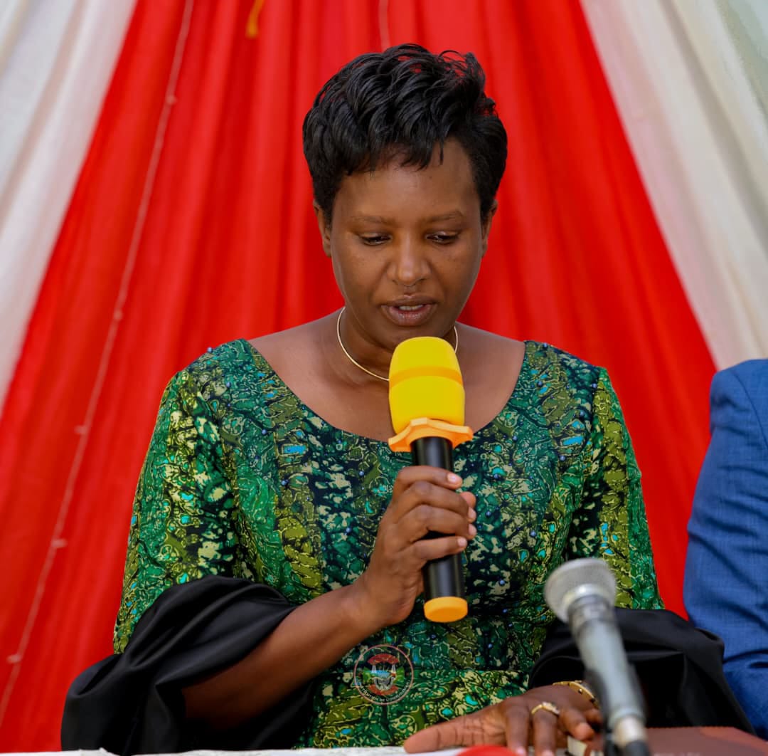 OmbudsmanBI's tweet photo. L'Ombudsman a salué les actions du Chef de l'État #Burundi-ais, S.E. Evariste NDAYISHIMIYE qui soutient activement les jeunes à travers des initiatives qui offrent des opportunités de financement pour les projets des jeunes(#PAEEJ,#BIJE et #BIDF). https://t.co/Pbfzks7CBq