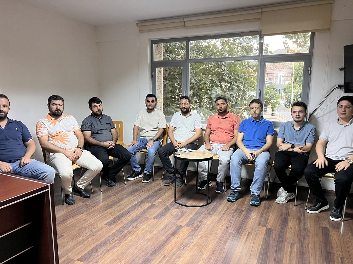 akparti_hacilar's tweet photo. AK Parti Hacılar İlçe Teşkilatı olarak,İlçe Başkanımız Sn.Yasin Mutlu başkanlığında Yönetim Kurulu toplantımzı gerçekleştirdk.Toplantımızın gündemini,31 Ağustos’ta yapılack olan İl Danışma Meclisi oluşturdu.Teşkilatımızn birlik ve beraberliğiyle verimli bir istişare gerçekleştrdk https://t.co/o3mcMLGaK2
