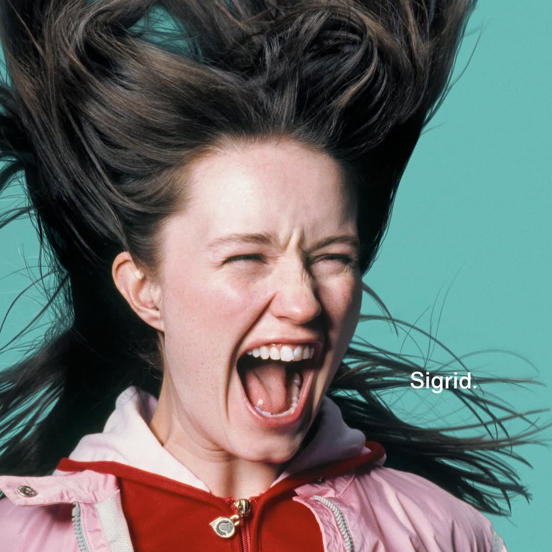 PortalSigridBr's tweet photo. TA PODENDO FALAR? 🗣️ Sigrid acaba de anunciar seu terceiro álbum de estúdio, “There’s Always More That I Could Say”, com 10 faixas e lançamento marcado para 24 de outubro. https://t.co/UTRqsV2J2Z