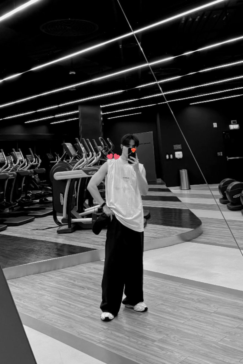 哇啊啊啊啊啊啊😭😭
刚送到的新鲜衣服

#NuNew #ZeePruk 
#ซนซน  #ZeeNuNew
#วันนี้แม่ๆซื้ออะไรให้นุนิว 
#วันนี้แม่ๆซื้ออะไรให้ซีพฤกษ์