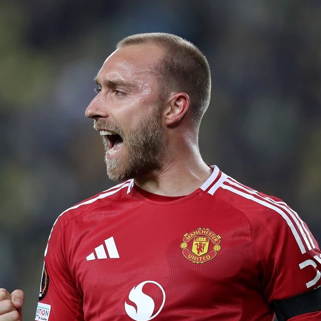 🚨 Após deixar o Manchester United em fim de contrato, Cristhian Eriksen pode ser o novo reforço do Grêmio.
➡️ A história ganhou força na imprensa gaúcha e conta com o apoio de Martin Braithwaite, companheiro de seleção dinamarquesa do meia. 

SERÁ? 👀