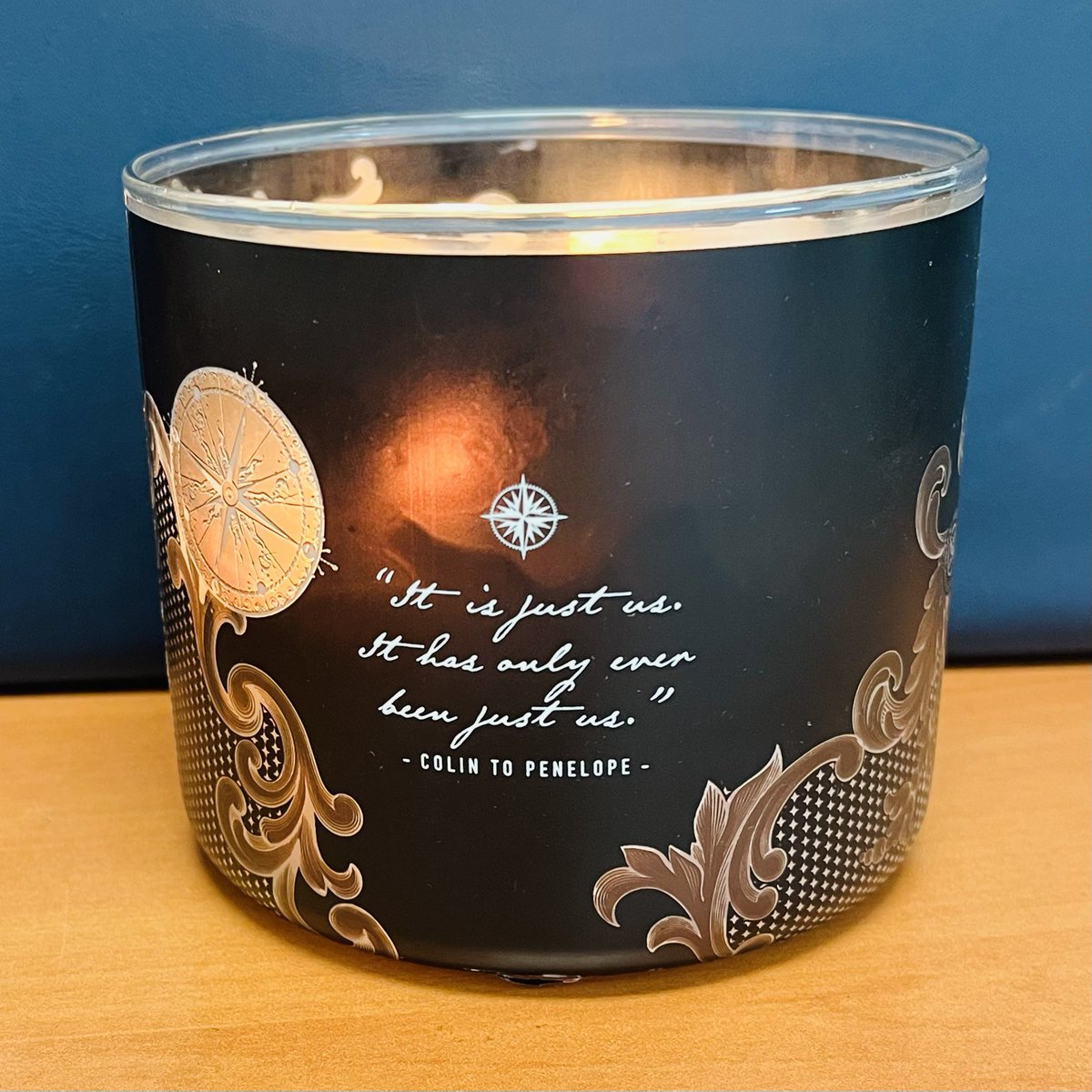 YessyCF's tweet image. Break a leg Lukey!!!

#LukeNewton
#firstpreview
#houseofmcqueenplay 
#leealexandermcqueen
#lee