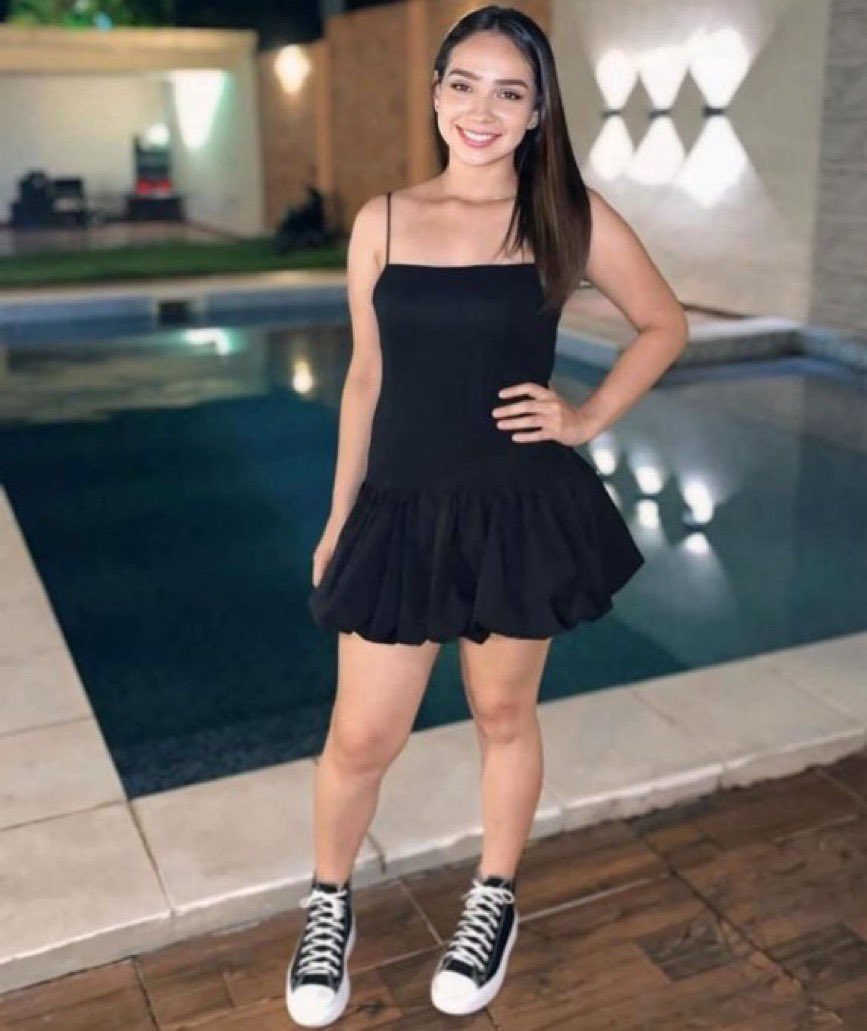 No es tendencia pero decidimos ayudar.

Andrea Galeano de la ciudad de Villeta está desaparecida desde ayer a las 22hs, se la vio por última vez a esa hora en Villeta.

El número de contacto es 0972858656
Dejamos los DMs abiertos por si alguien tenga mas información