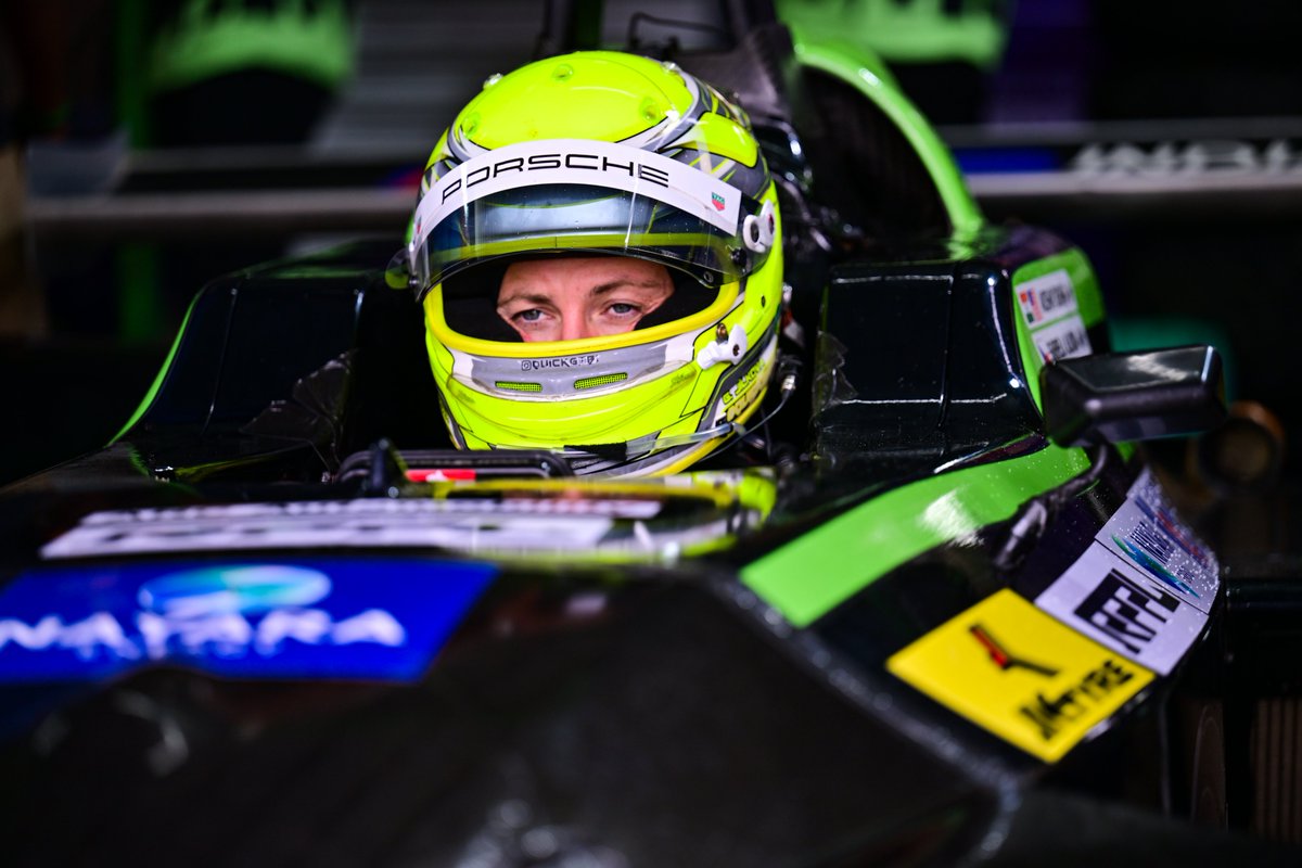 Sundaram R (@f1statsguru) on Twitter photo A mechanical issue brought an unfortunate end to Gabriela Jilkova's streak of 12 straight top-10 finishes, which stood as the longest points streak ever in the #IndianRacingLeague. A mechanical issue brought an unfortunate end to Gabriela Jilkova's streak of 12 straight top-10 finishes, which stood as the longest points streak ever in the #IndianRacingLeague.