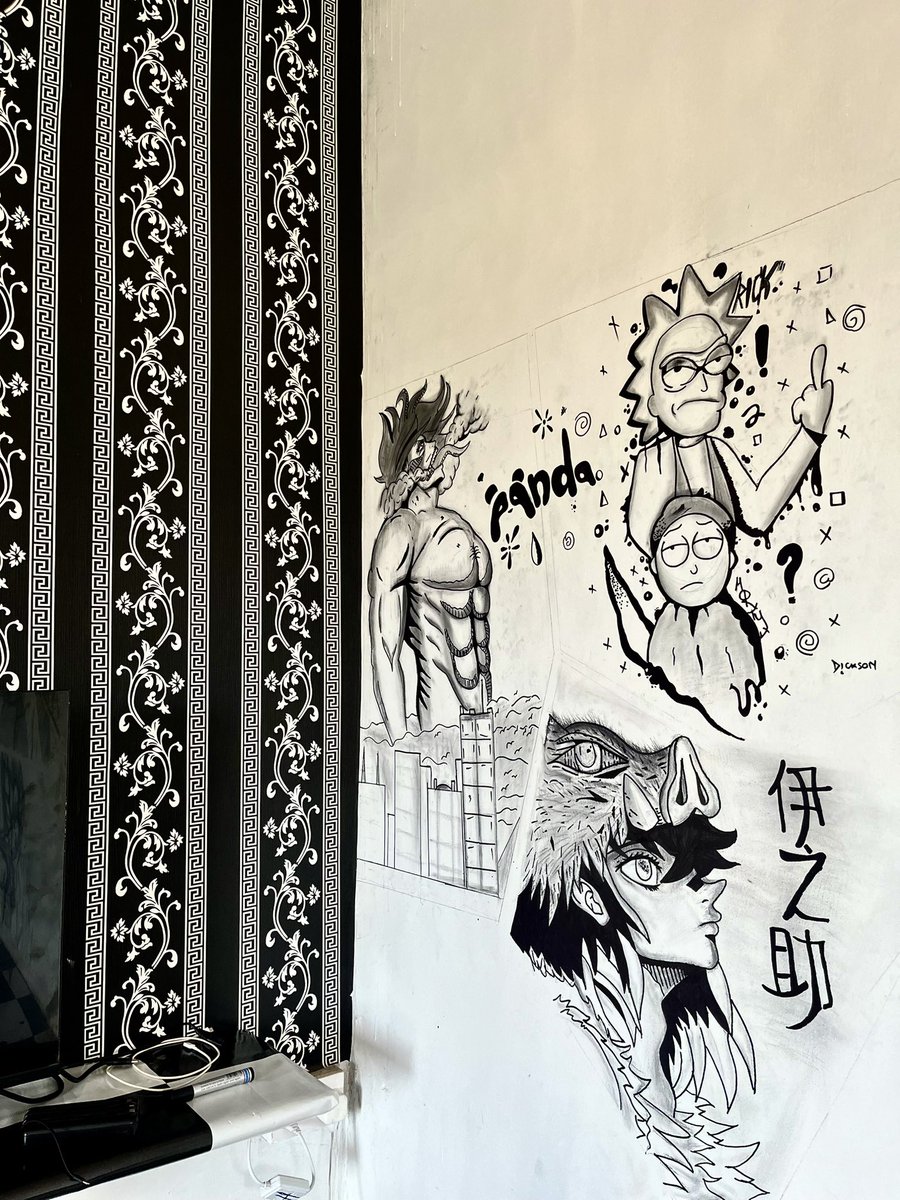 Did some sketches on my wall today🅿️