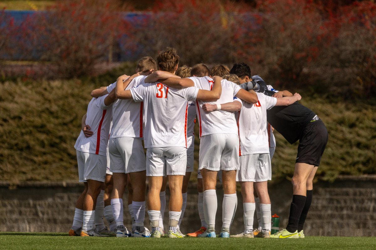 UW-Platteville Athletics (@uwp_pioneers) on Twitter photo Previewing the upcoming <a href="/UWPlattMSOC/">UW-Platteville Men's Soccer</a> season! The Pioneers were picked second in today's WIAC Preseason Poll. #SwingTheAxe #uwp #uwplatteville #platteville
Read more: letsgopioneers.com/news/2025/8/19… Previewing the upcoming <a href="/UWPlattMSOC/">UW-Platteville Men's Soccer</a> season! The Pioneers were picked second in today's WIAC Preseason Poll. #SwingTheAxe #uwp #uwplatteville #platteville
Read more: letsgopioneers.com/news/2025/8/19…