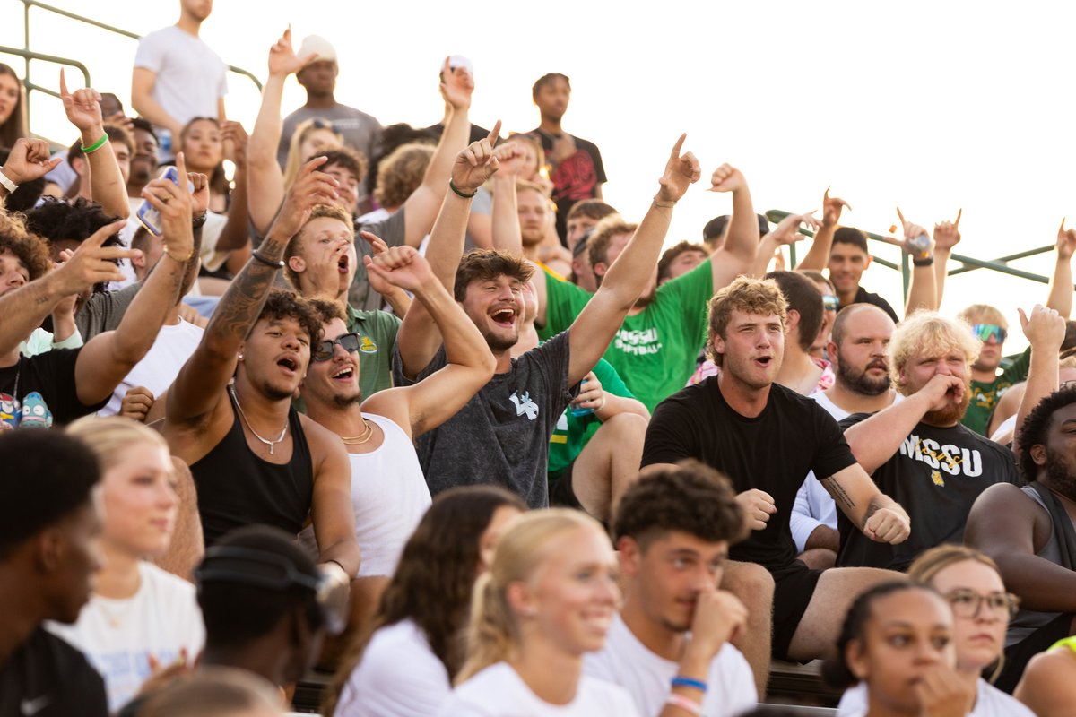 mosolions's tweet photo. Rally the Pride turned up the heat! We’re ready for an incredible year on and off the field. https://t.co/AHIQXyvgww