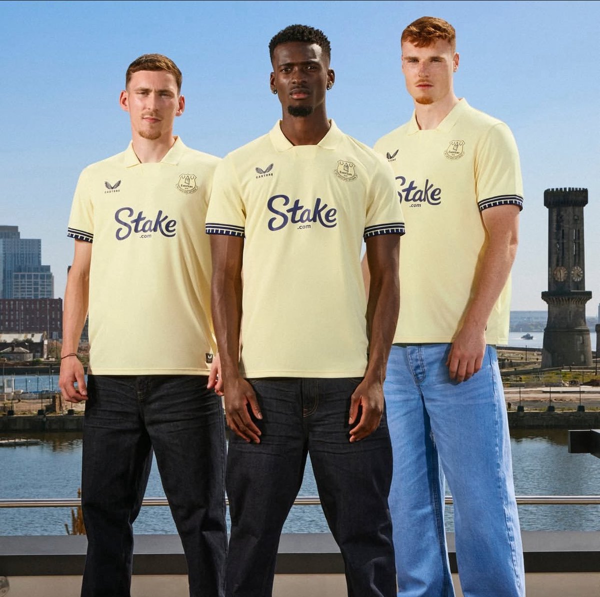 RESTOCKED!!!!!!!!!!!!!!!

Fast fingers cash and carry

N18,000