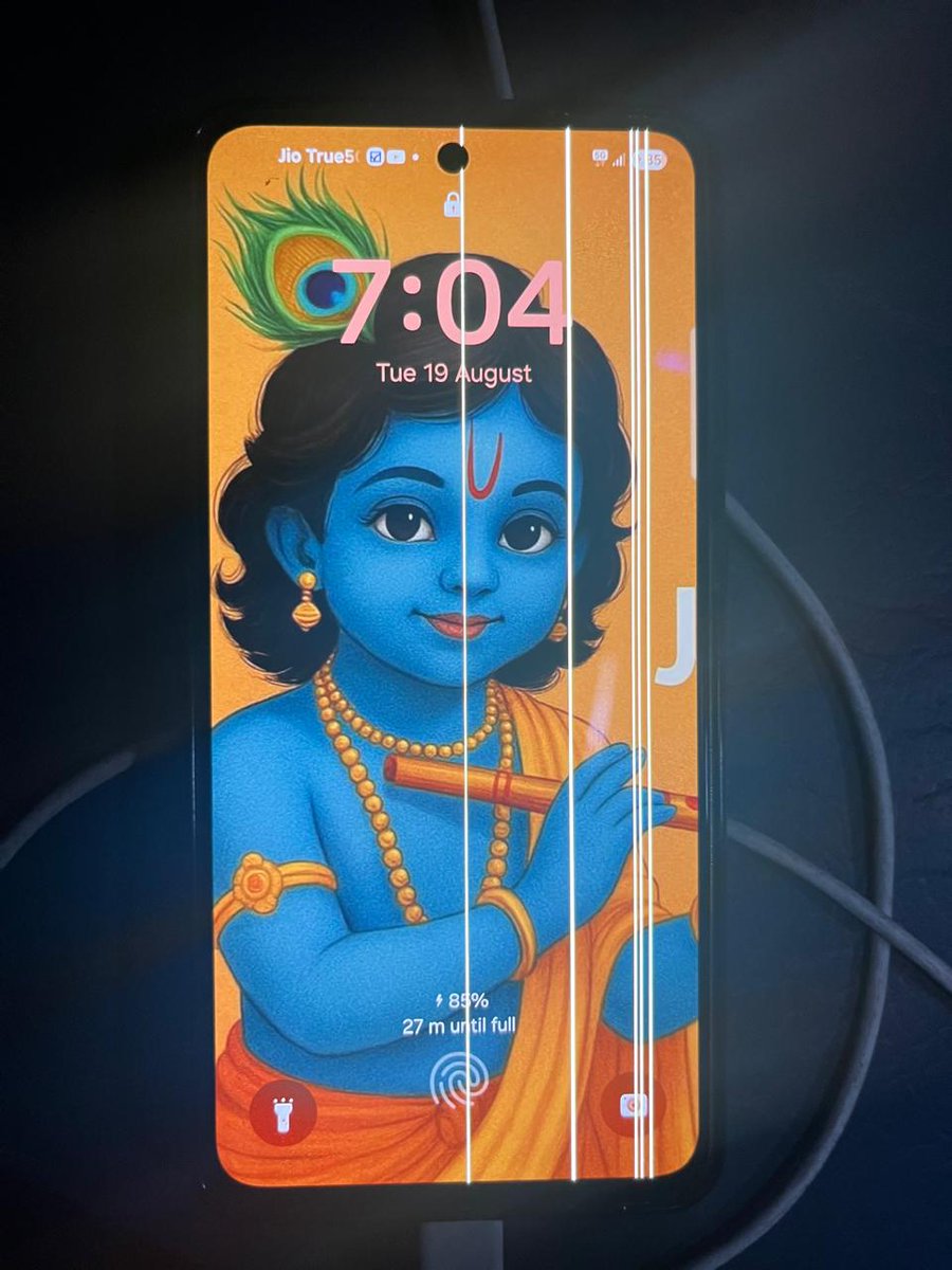 sbhowmik25's tweet photo. @SamsungMobile facing green line Galaxy S21 FE,  Team , could please help to resolve it? I think it may be technical hardware or  software issue https://t.co/4dJalIxVee
