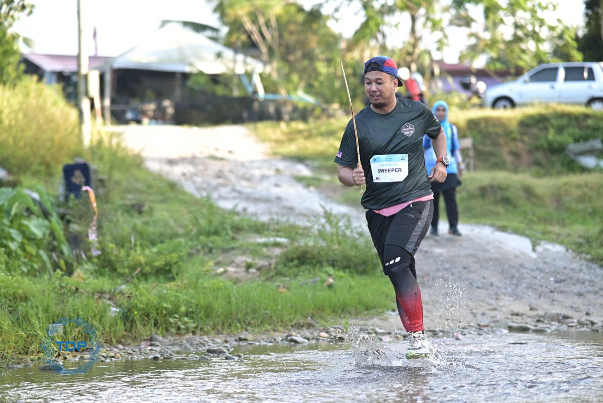 raffradzuan's tweet image. Sweeper 15km Trail des Pantai. #Rotan