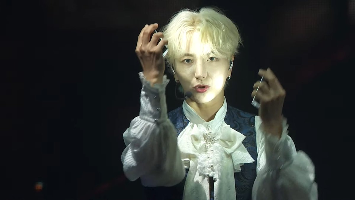 Soolla88's tweet image. Leeteuk oppa 😗 @special1004 #Superweek #SUPERSHOW9 #Leeteuk #이특 #슈퍼주니어 #Superjunior