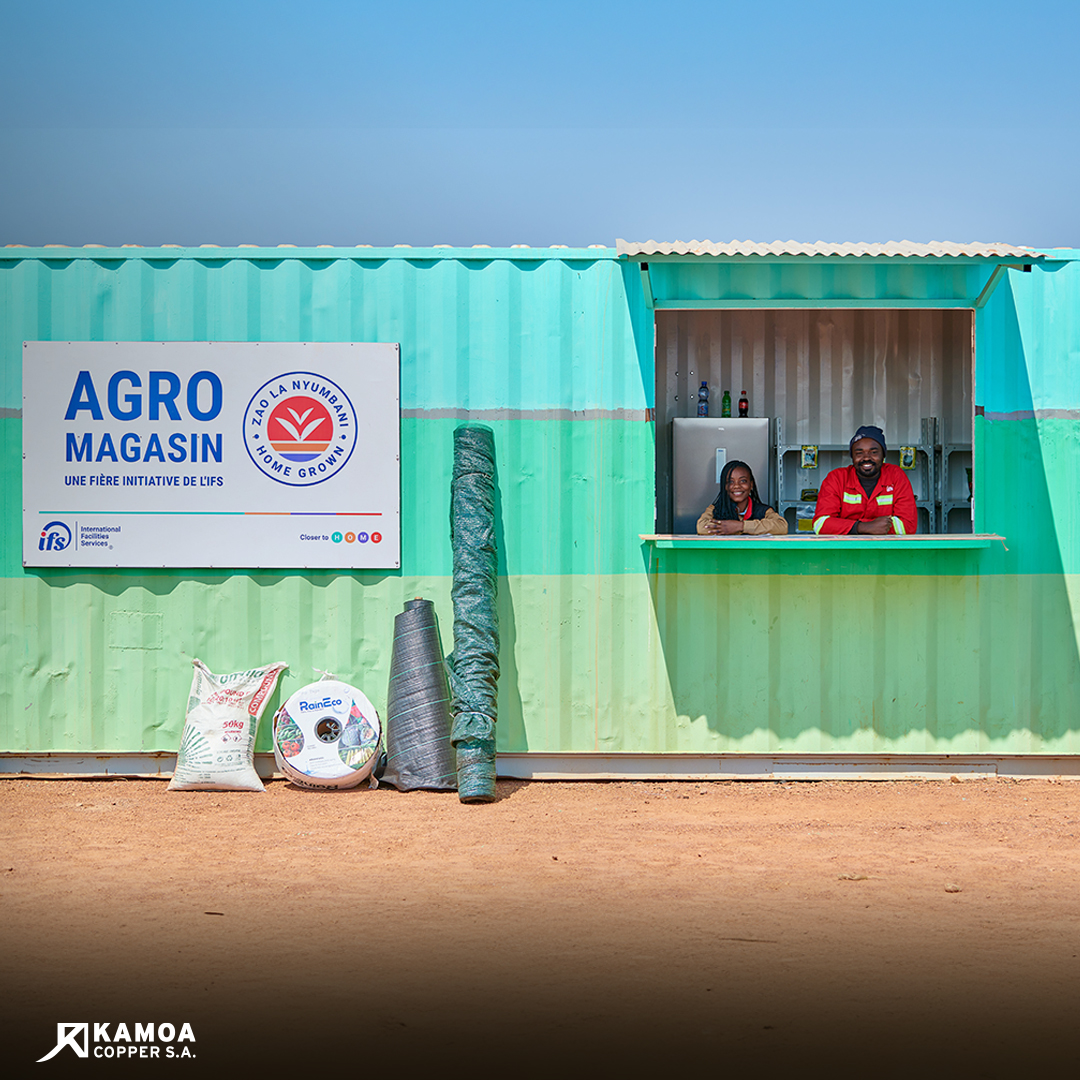 kamoa_copper_sa's tweet image. Améliorer l’agriculture dans les communautés

Chez Kamoa Copper, nous savons que l’impact véritable commence par l’écoute. À travers des échanges réguliers avec les agriculteurs locaux, nous avons entendu leurs préoccupations : chaînes d’approvisionnement peu fiables, qualité…