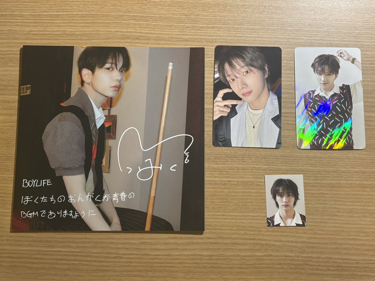 りりり tweet media