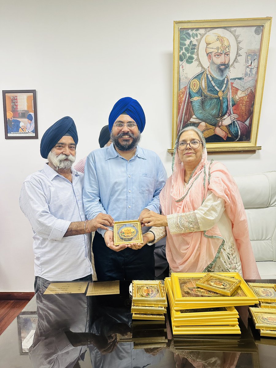 INDERPR39030895's tweet photo. Many Congratulations to Bibi Ranjeet Kaur Ji and Amarjit Singh Pappu Ji for becoming chairman &amp; Co Chairman of GTBIT college Rajouri Garden. https://t.co/xSvsR3gapA
