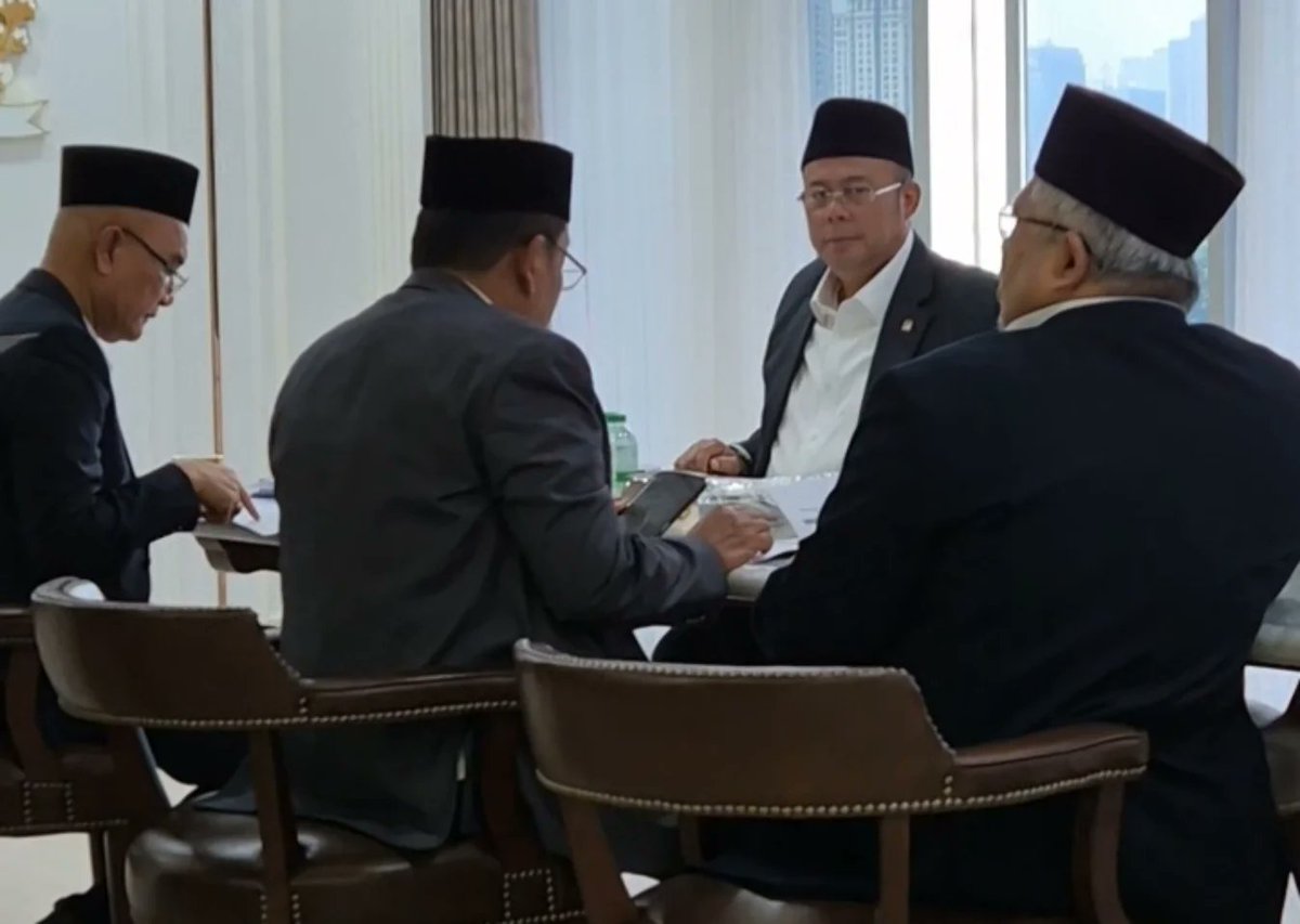 Rapat koordinasi dengan Wakil Ketua DPR RI bidang Korkesra mengenai Agenda Komisi VIII DPR RI pada Masa Persidangan I Masa Sidang Tahun 2025-2026.