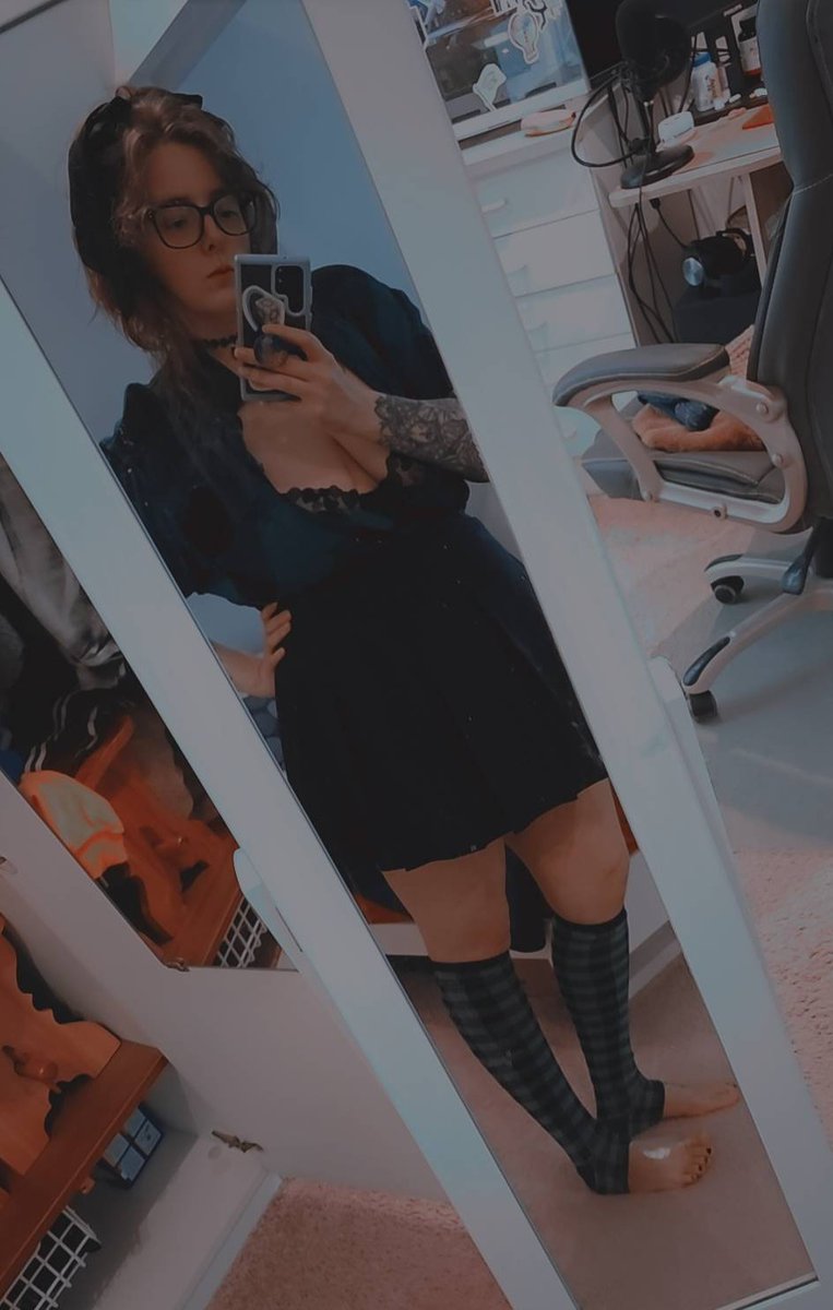 fit check to celebrate another 10 pounds gone 🦾