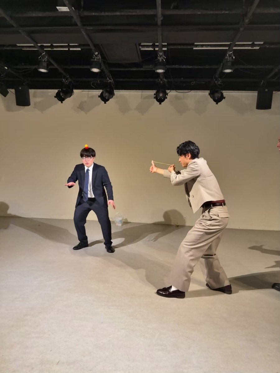 最高の華金にするために来た方がいいライブがこちら！！！

おちもりとのツーマンライブです！！

22日！！19:45開演！！
四ッ谷シアターウィング！！

漫才と企画！！

ライブ見て笑って酒飲みましょう！！