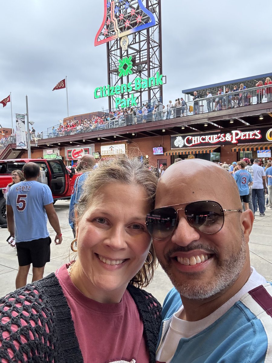 Mal_Poindexter3's tweet photo. BIG night at the ballpark vs SEA, 21 hits and 12 runs!!! ⚾️ @Phillies #RingTheBell https://t.co/ntwYPcLxZg