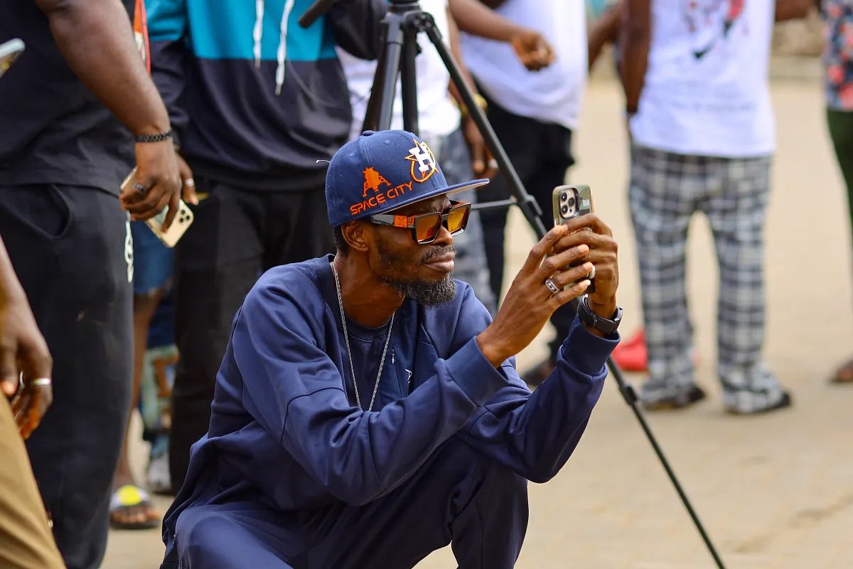 Vibes on the streets Shukura is live on YouTube
 youtu.be/YWgE6LziNrE?si…
Go see the line up of Talented Artistes out there now!
#vibesonthestreet